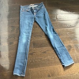 HP 🎉 J brand pencil leg jeans.  Size 27